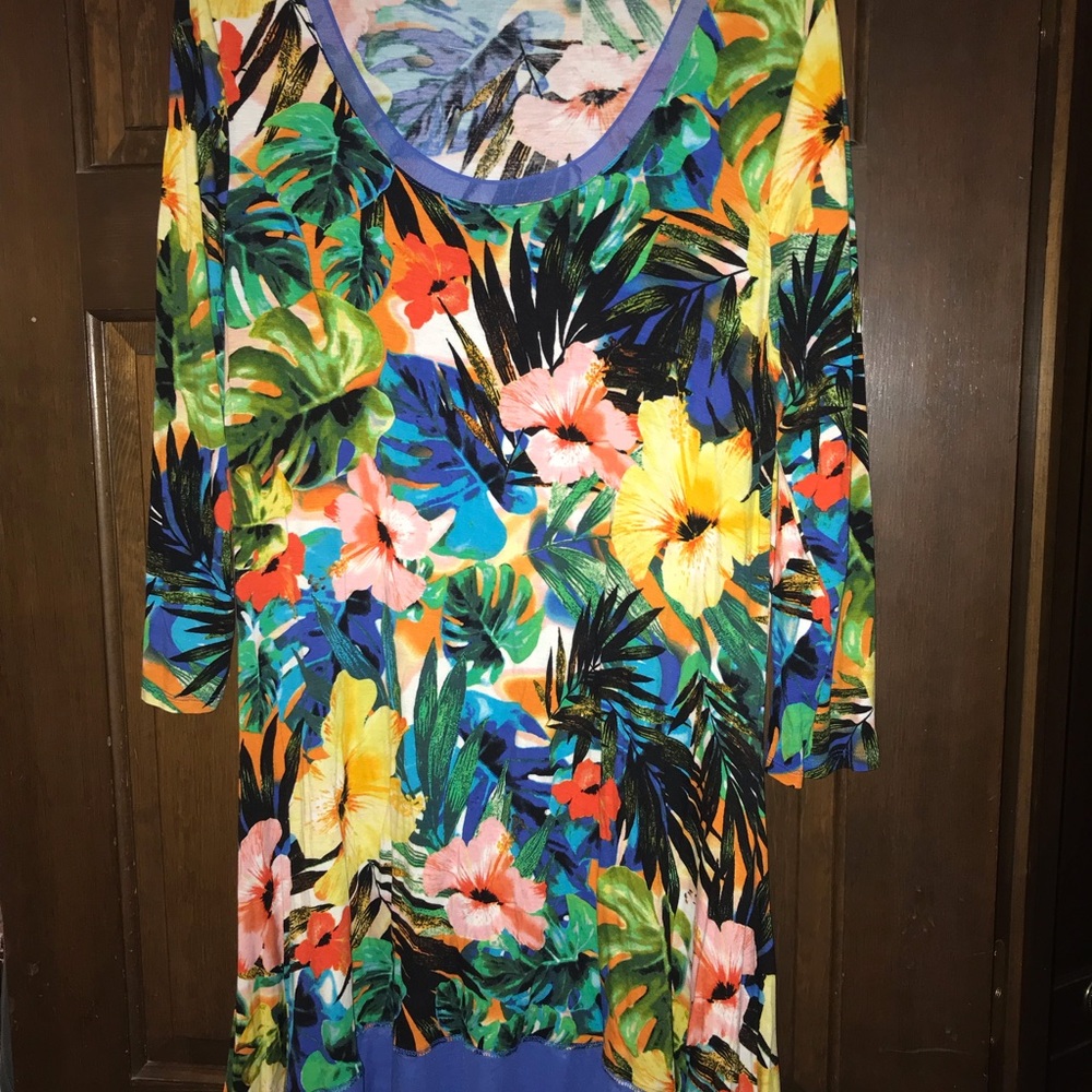 Flowered tunic